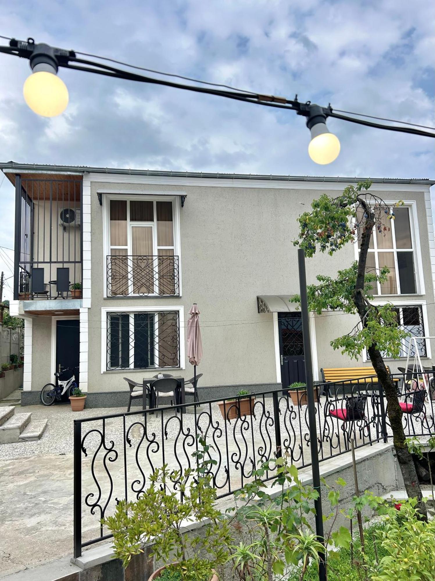 Gold Guest House كوتايسي المظهر الخارجي الصورة